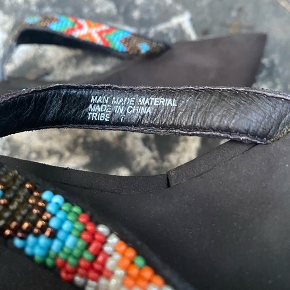 Yellow Box Tribe Turquoise Brown Orange Beaded 2” Wedge Sandal’s Size 7 … - Picture 8 of 8